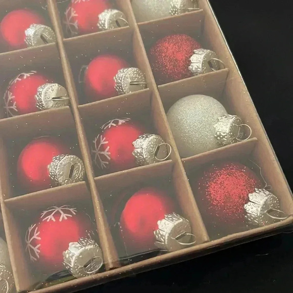 2 boxes of 16 (32 total) miniature glass ornaments….red/white - Picture 2 of 3
